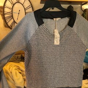 🐑🐑🐑🐇🐇 Neutral Mystree boutique top NWT